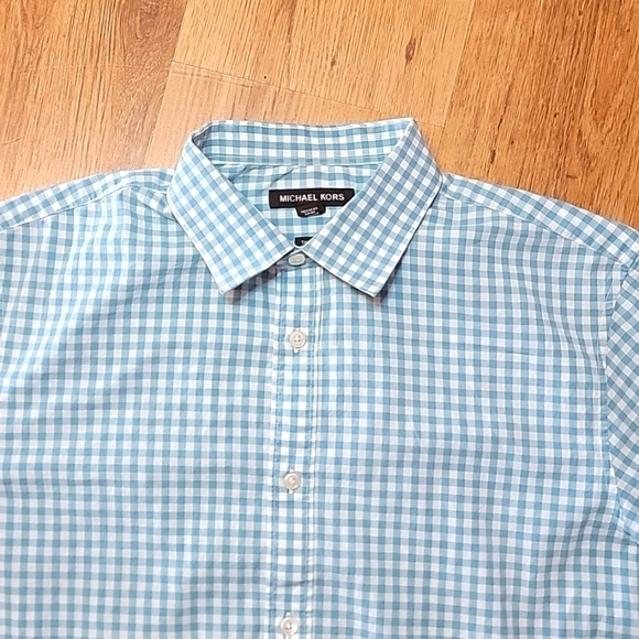 3/$15 Michael Kors Tailored Fit Button Down - Picture 2 of 10